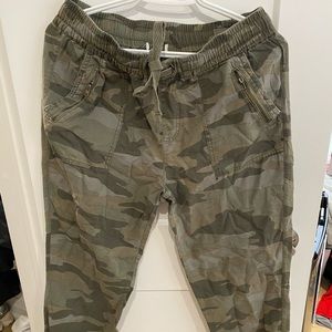 loose camo pant